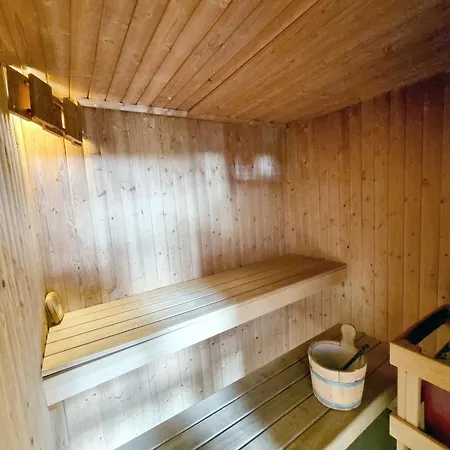 Maple 11 Hot Tub & Sauna 펜션