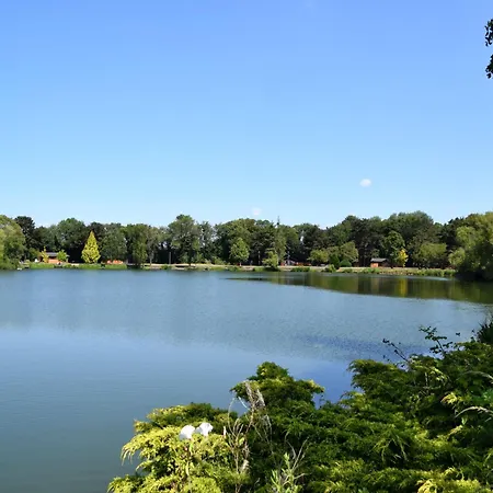 Maple 11 Hot Tub & Sauna 펜션 요크