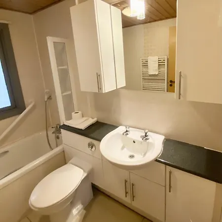 Maple 11 Hot Tub & Sauna *