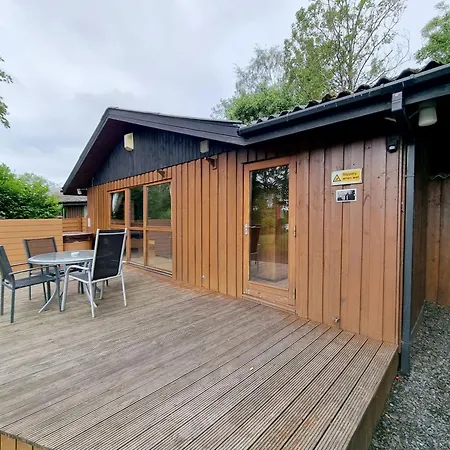 Maple 11 Hot Tub & Sauna