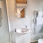 Maple 11 Hot Tub & Sauna * 요크